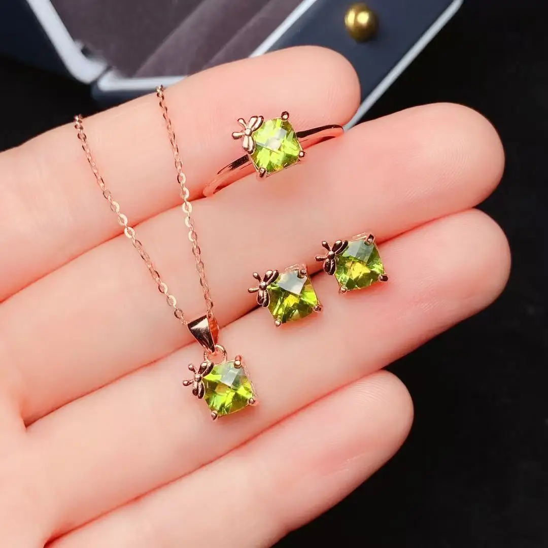 Natural Peridot Elegant Jewelry Set - view 1