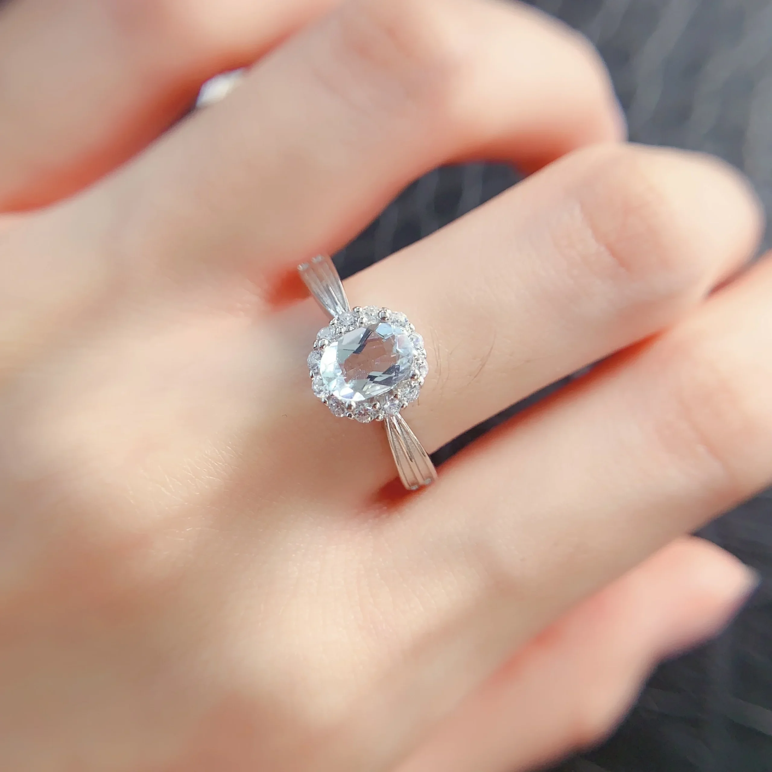 Natural Aquamarine Gold Oval Ring - view 3