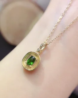 Natural Diopside Oval Pendant