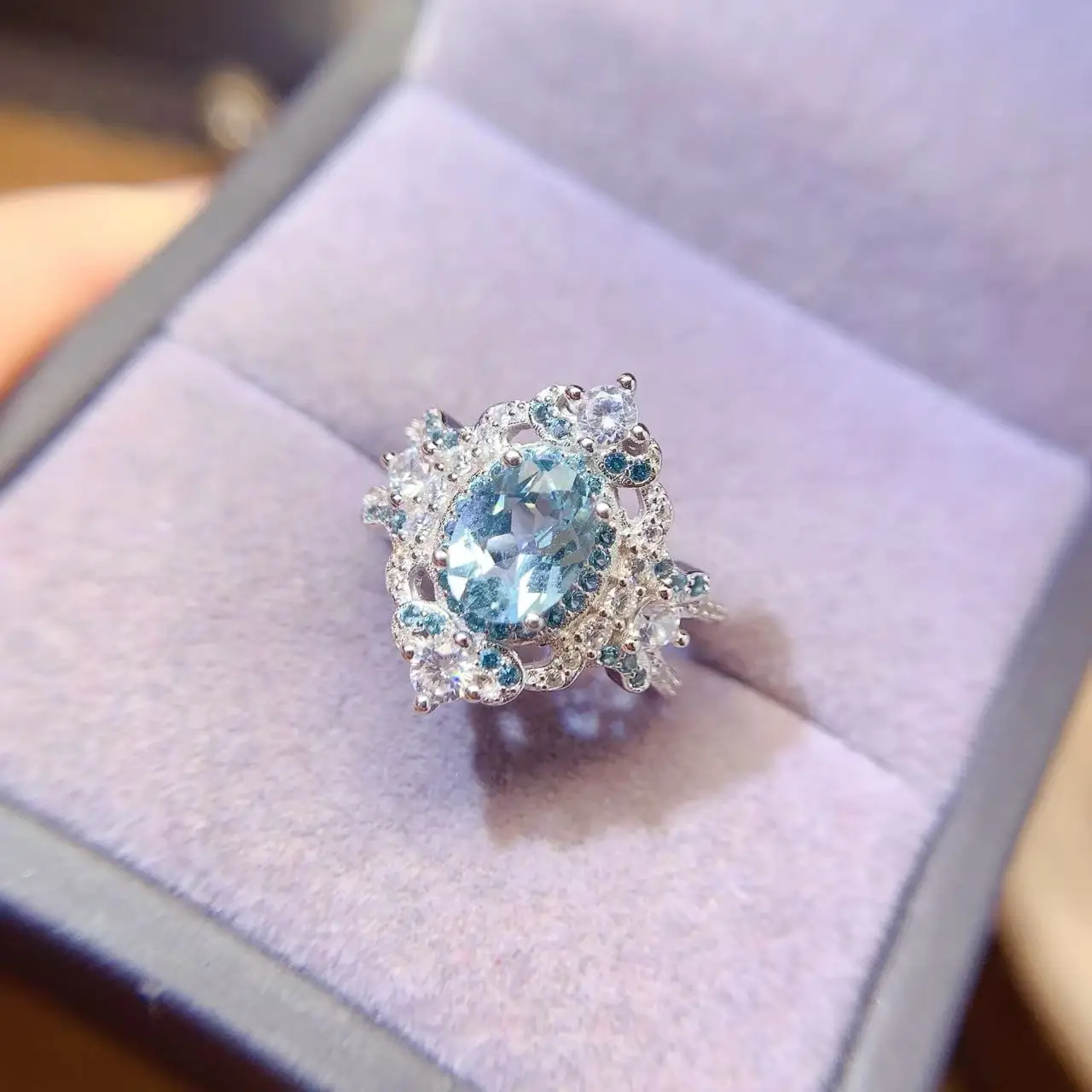 Natural Aquamarine Oval Band Ring - view 2