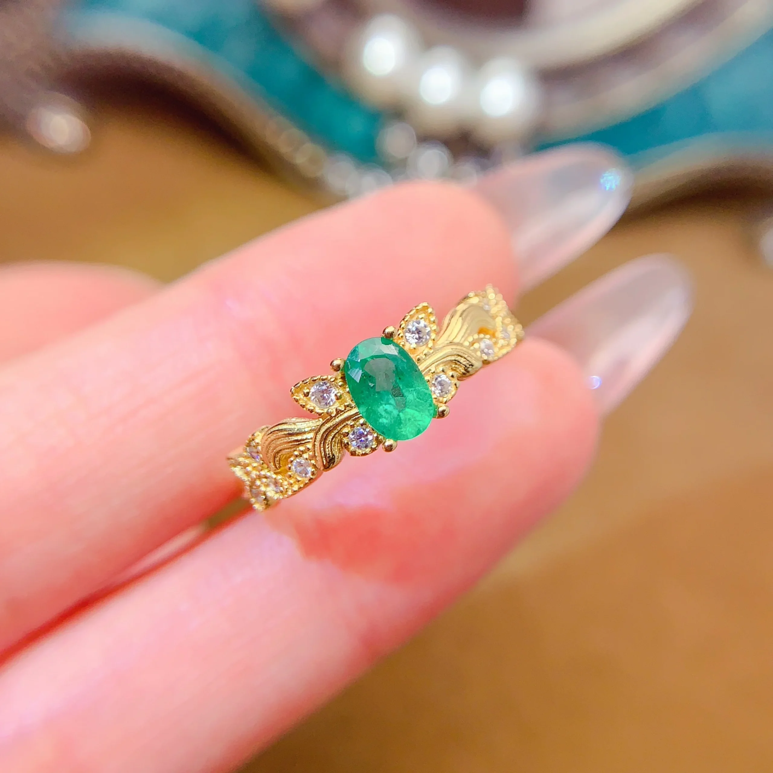 Natural Emerald Filigree Leaf Ring - view 5