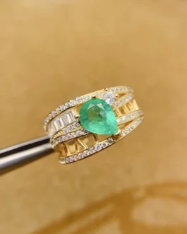 Natural Emerald Roman Band Ring