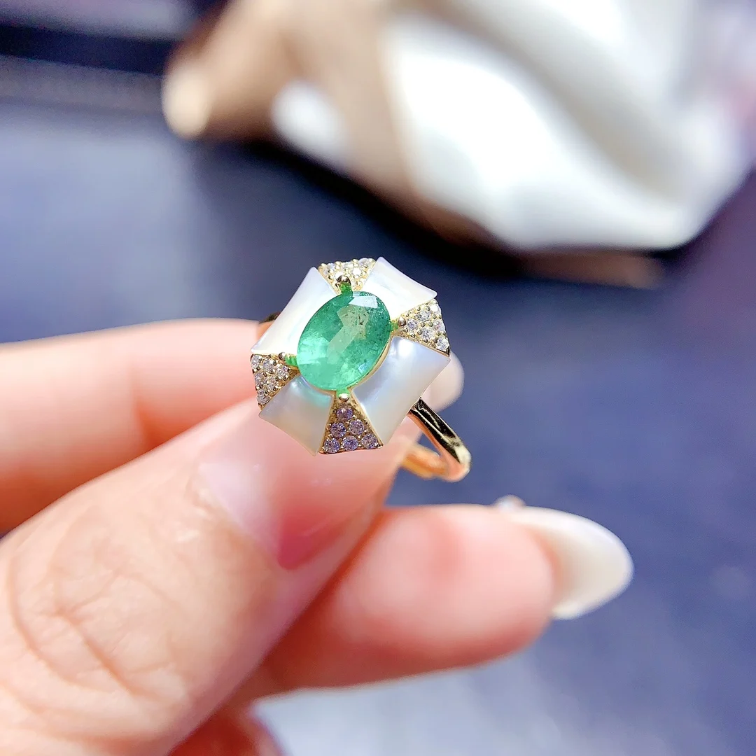 Natural Emerald Classic Jewelry Set - view 4