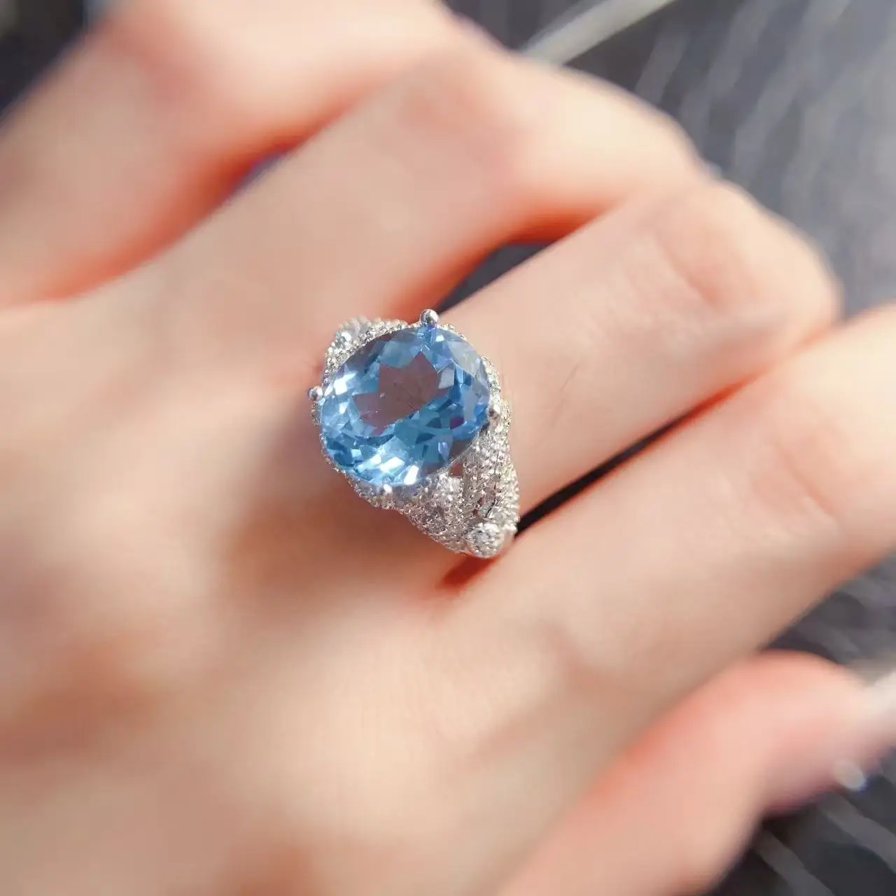 Natural Sky Blue Topaz Ring - view 3