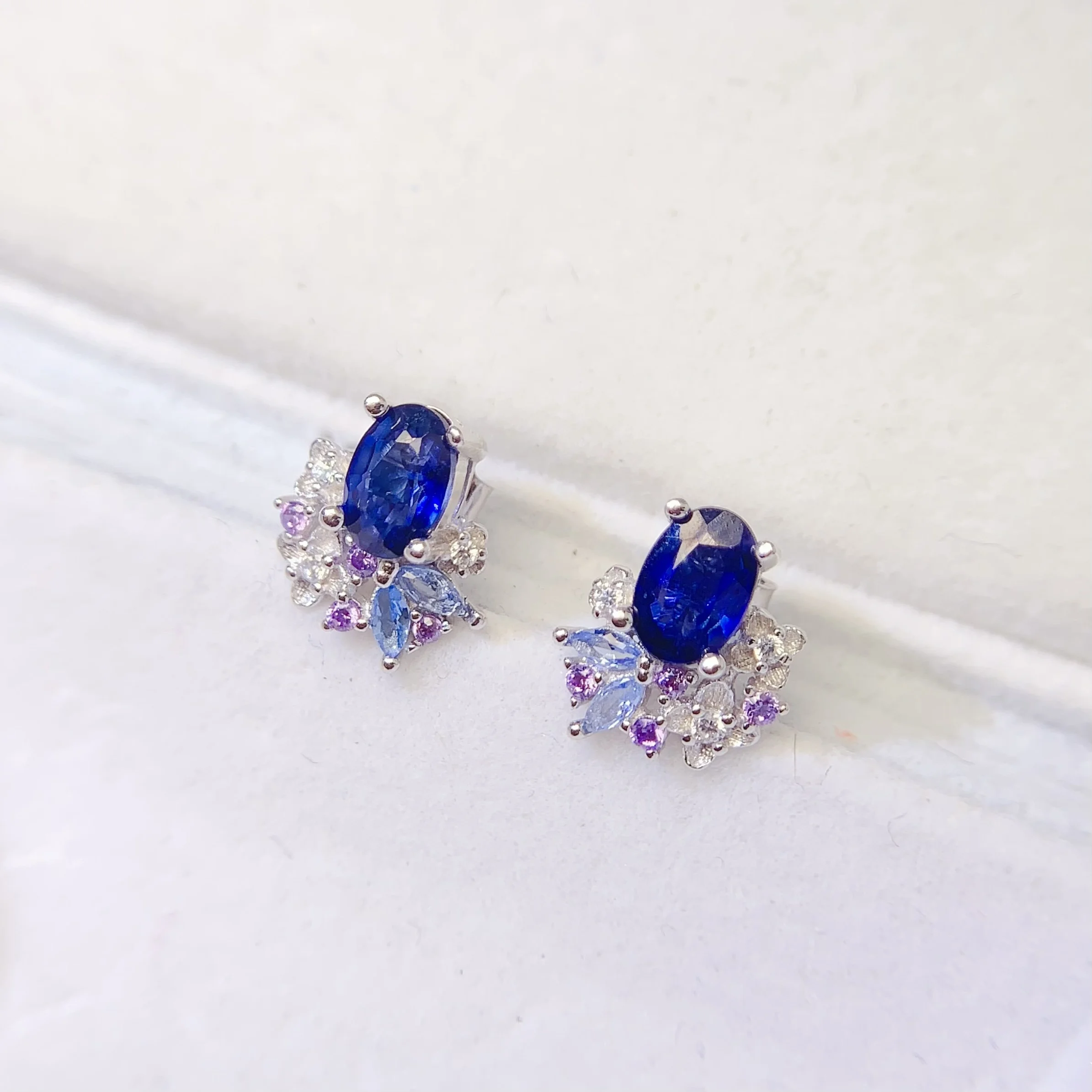 Natural Sapphire White Stud Earrings - view 5