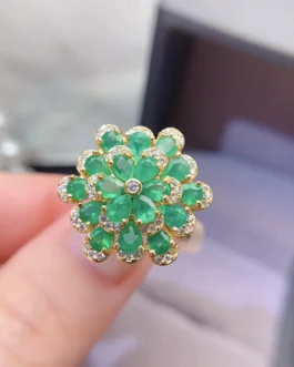 Natural Emerald Snowflake Cluster Ring