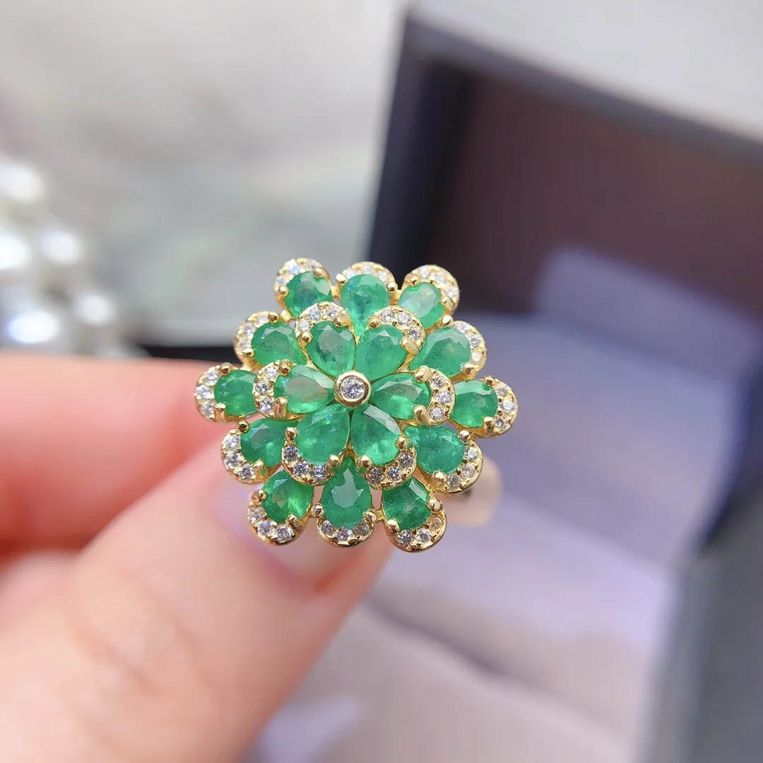 Natural Emerald Snowflake Cluster Ring - view 1
