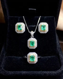 Natural Emerald Bloom Jewelry Set
