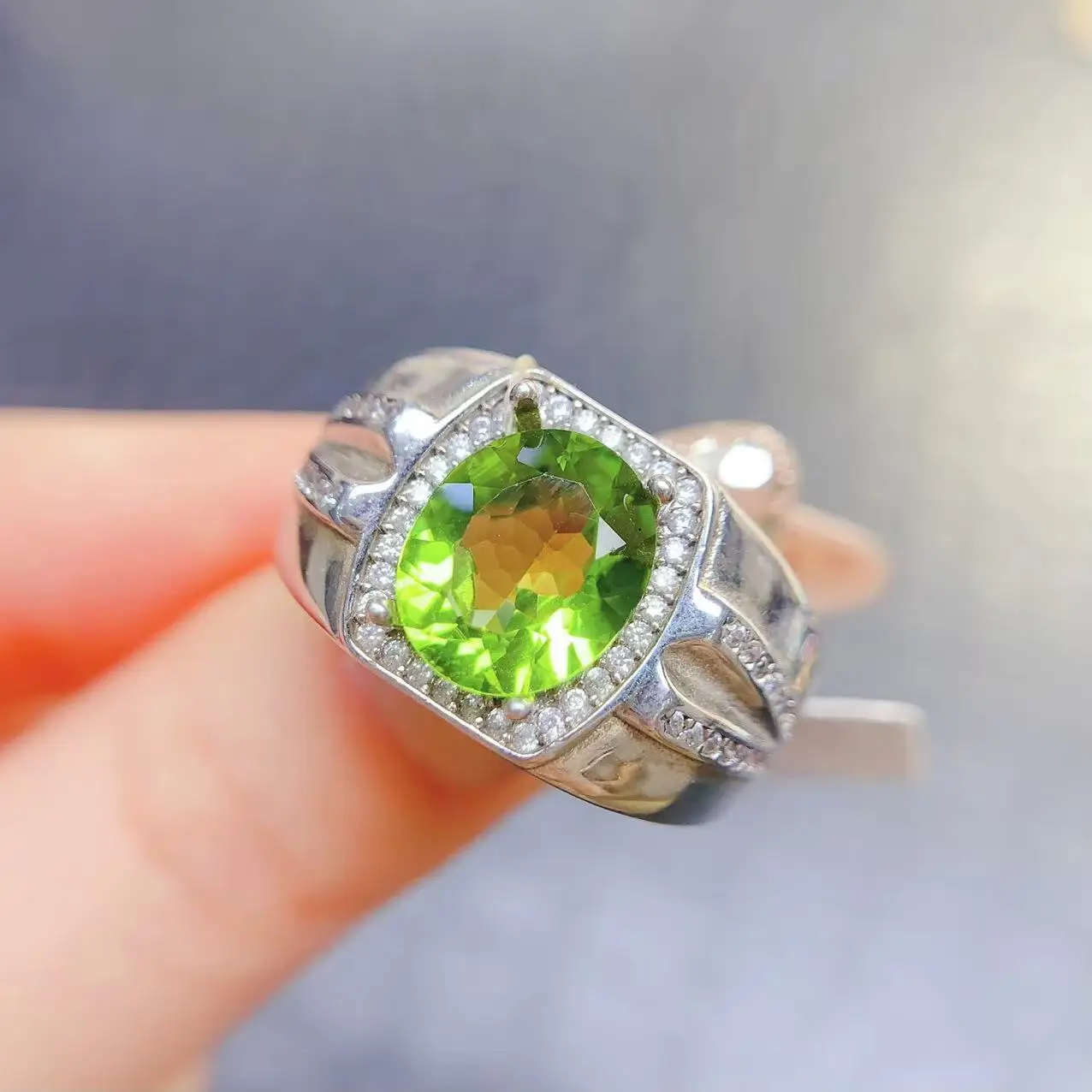 Natural Peridot Men's Engagement Ring - view 1