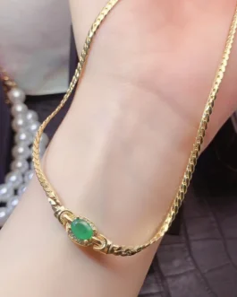 Natural Emerald Solitaire Pendant