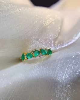 Natural Emerald Five Pear Ring