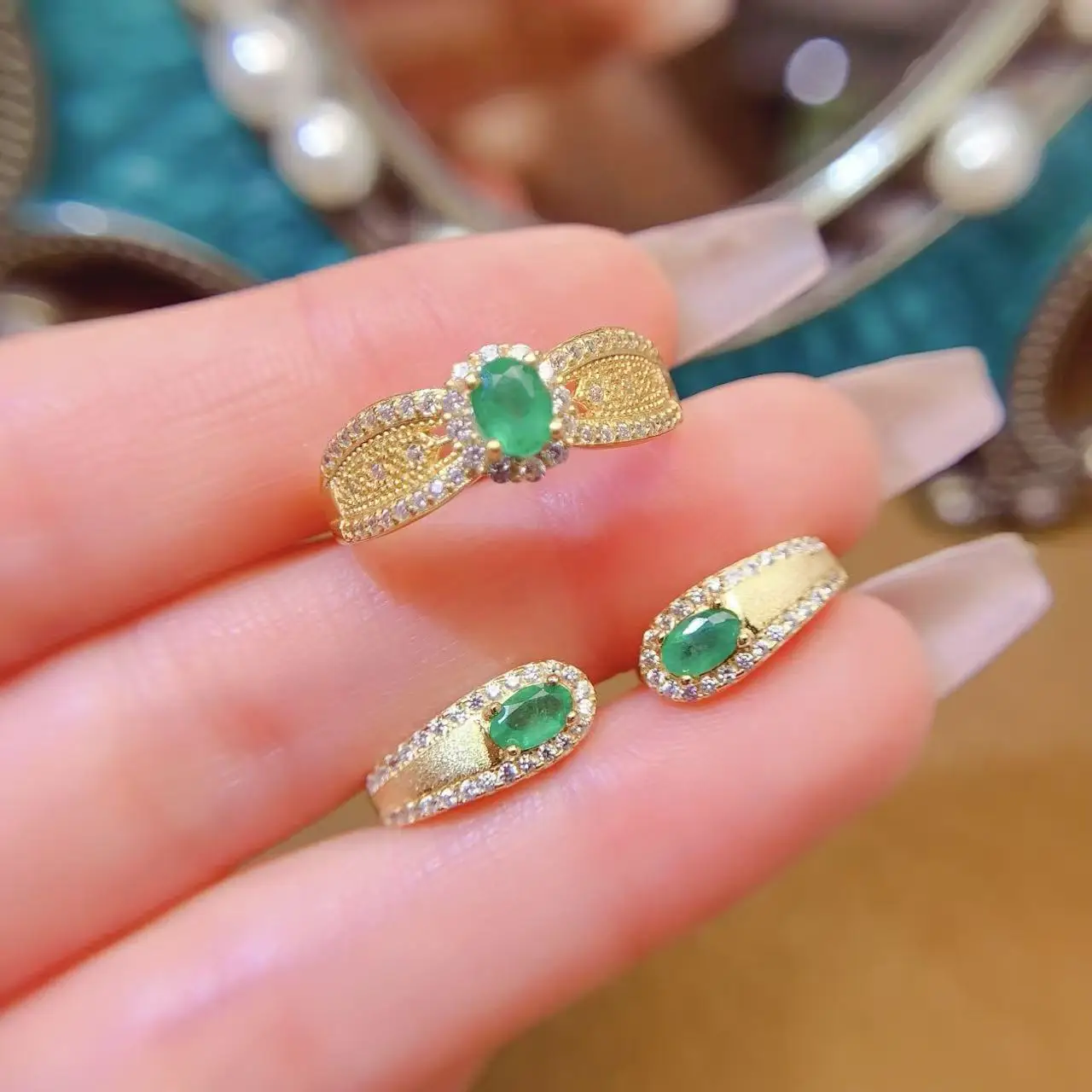 Natural Emerald Radiant Jewelry Set - view 1