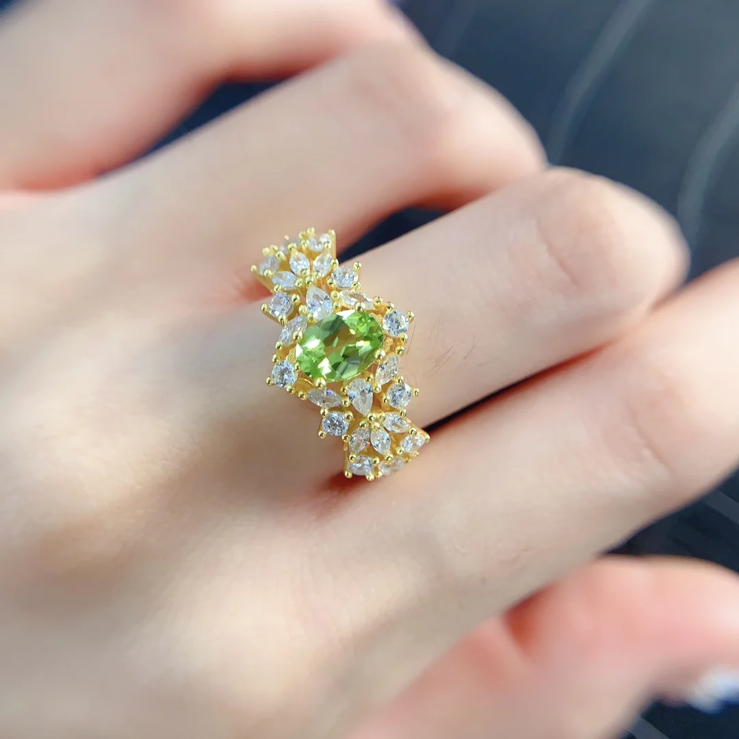 Natural Peridot Triple Oval Ring - view 5