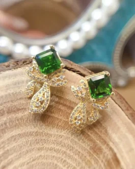 Natural Diopside Claw Stud Earrings