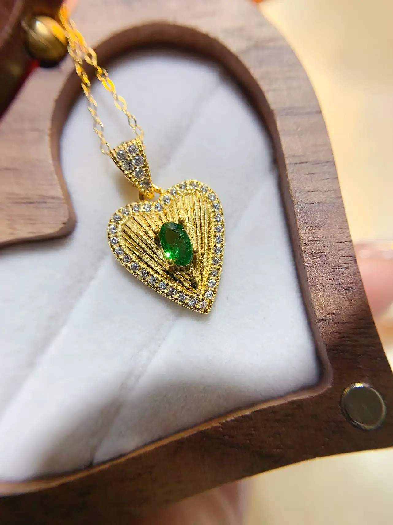 Natural Diopside Heart Pendant Necklace - view 5