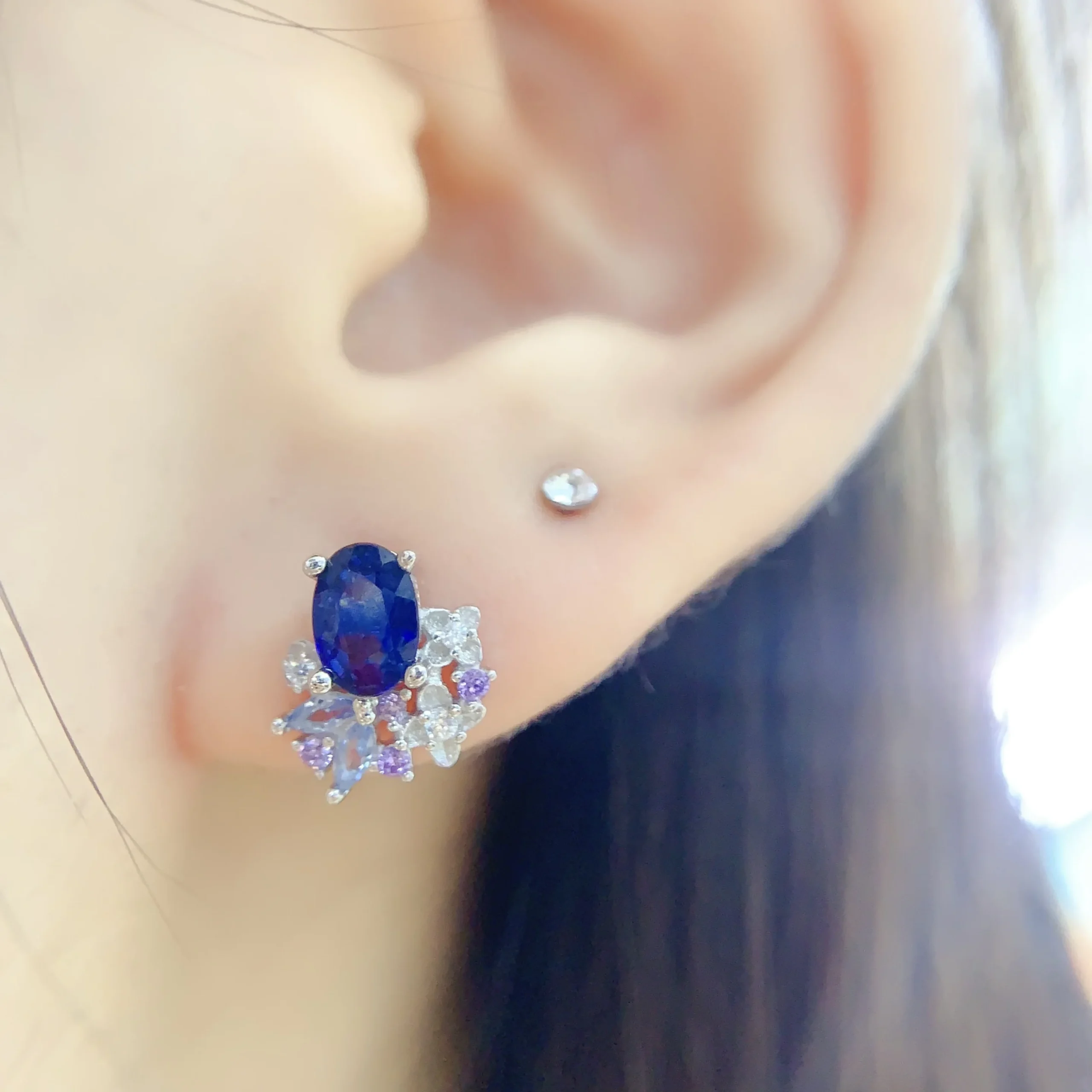 Natural Sapphire White Stud Earrings - view 6