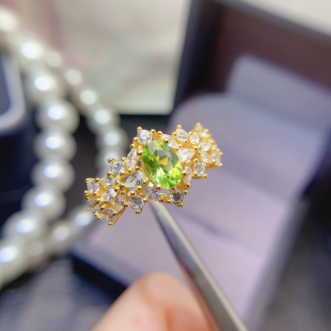 Natural Peridot Triple Oval Ring - view 3