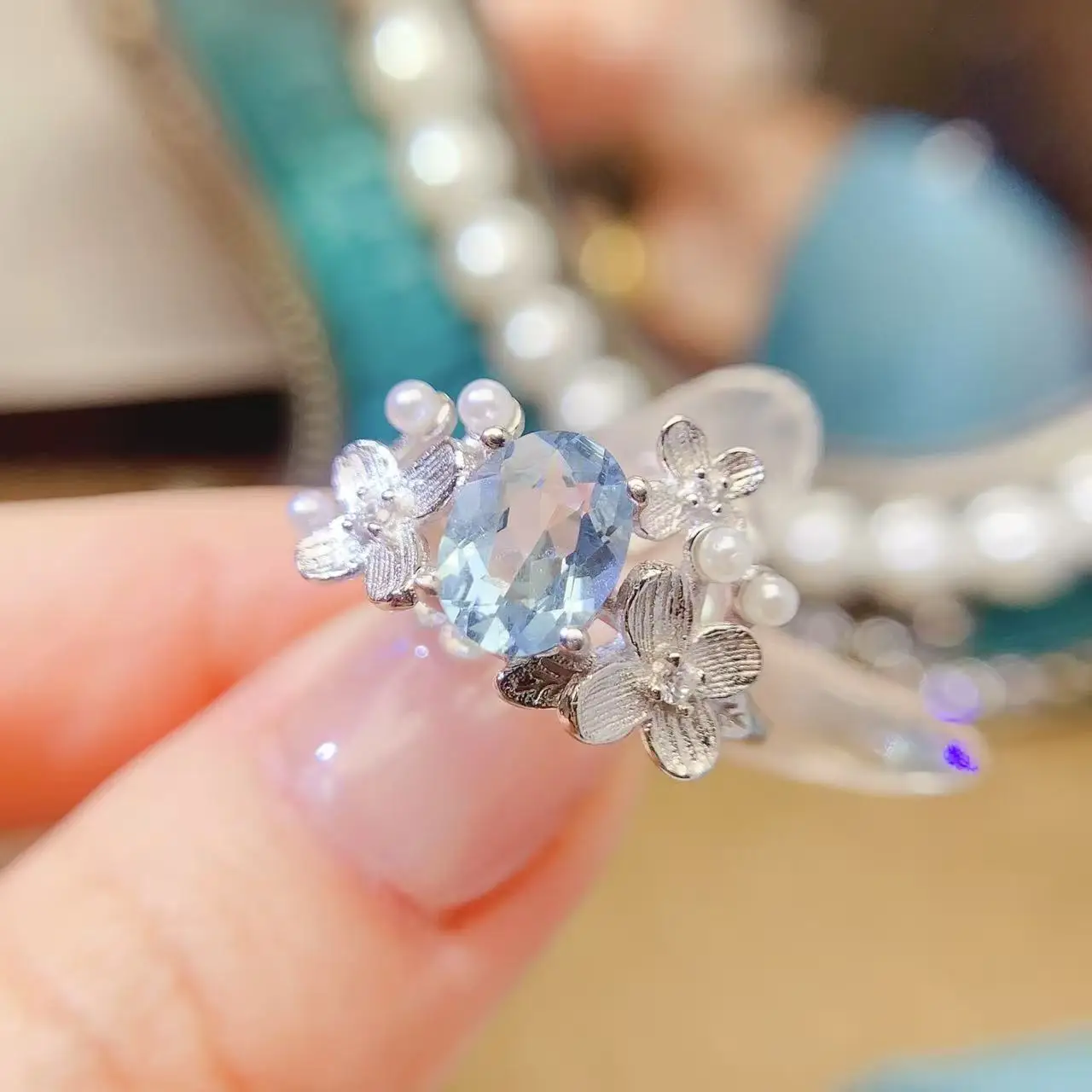 Natural Aquamarine Fine Oval Ring - view 1
