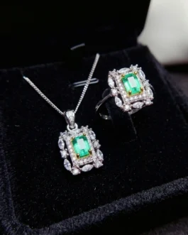 Natural Emerald Delicate Jewelry Set