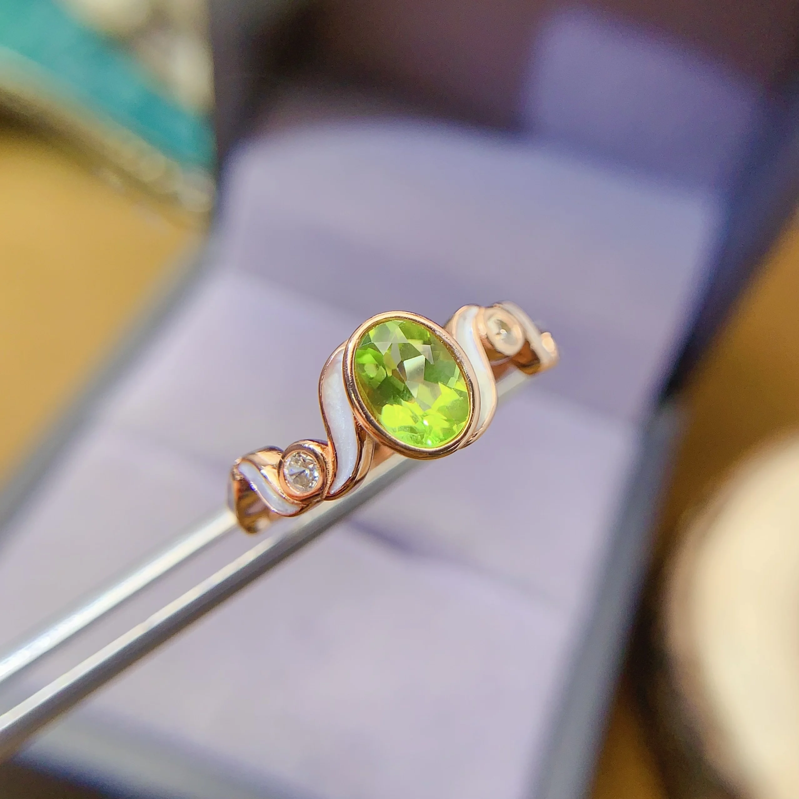 Natural Peridot Silver Oval Ring - view 1