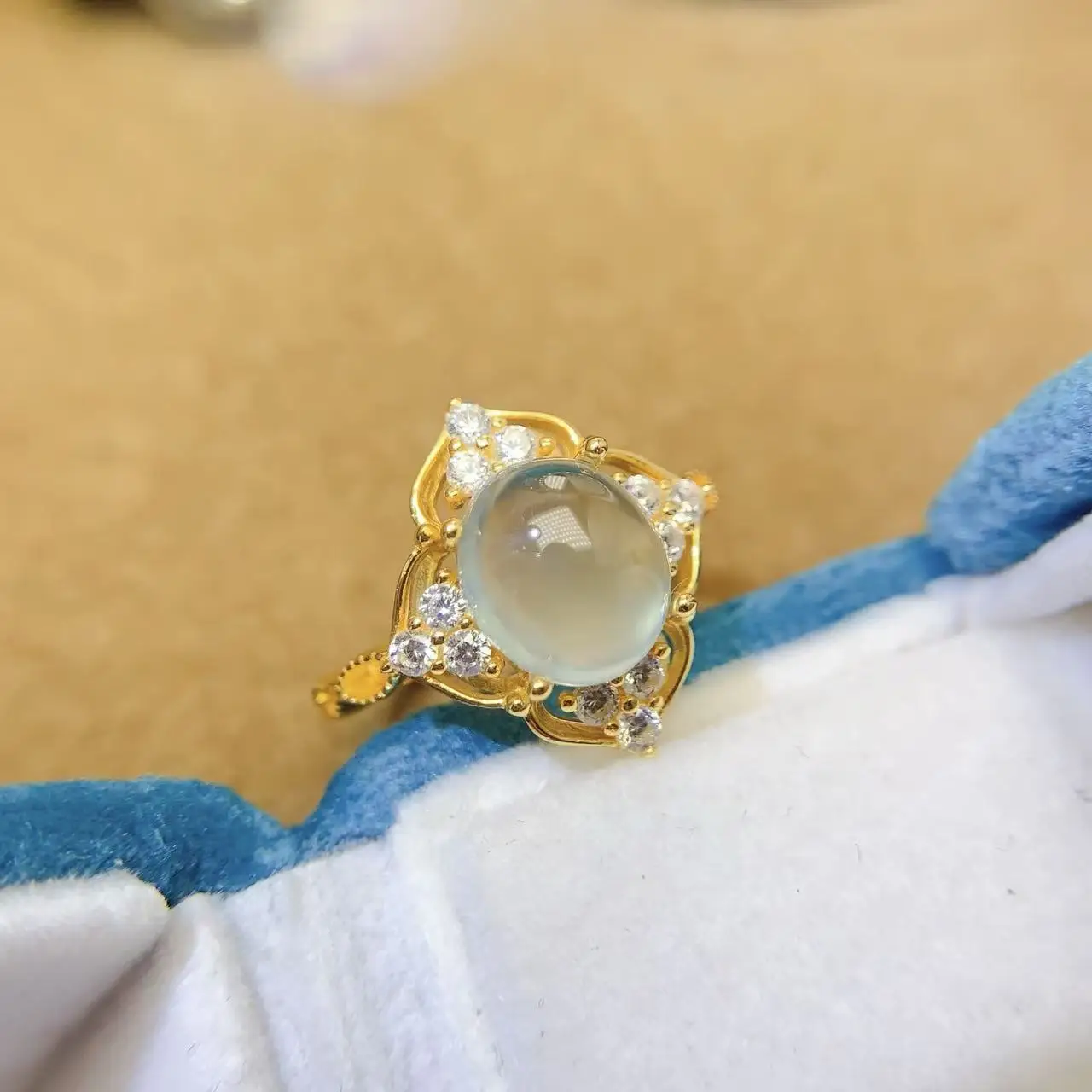 Natural Prehnite Luxury Band Ring - view 3