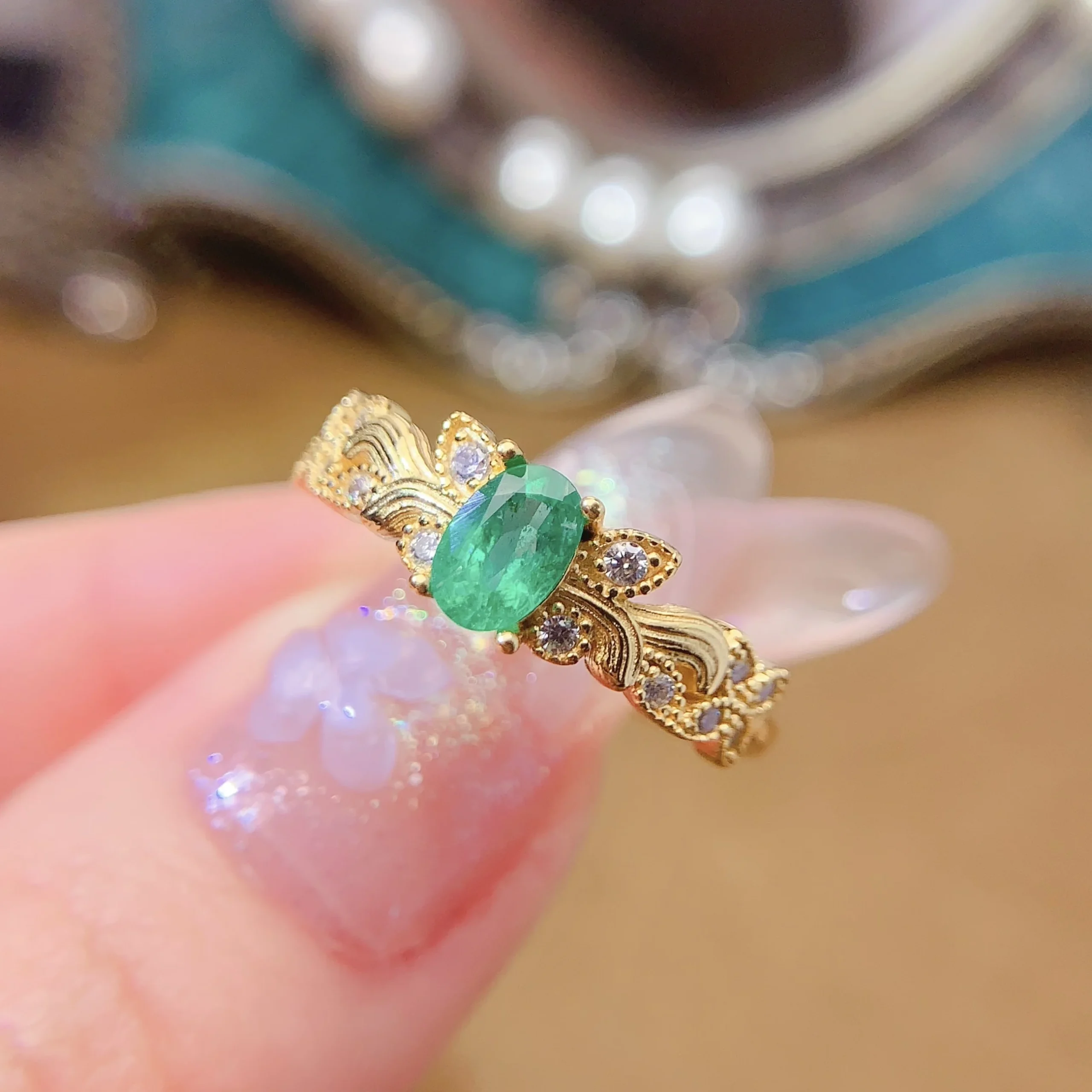 Natural Emerald Filigree Leaf Ring - view 2