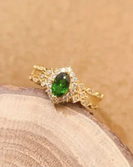 Natural Diopside Pear Accent Ring