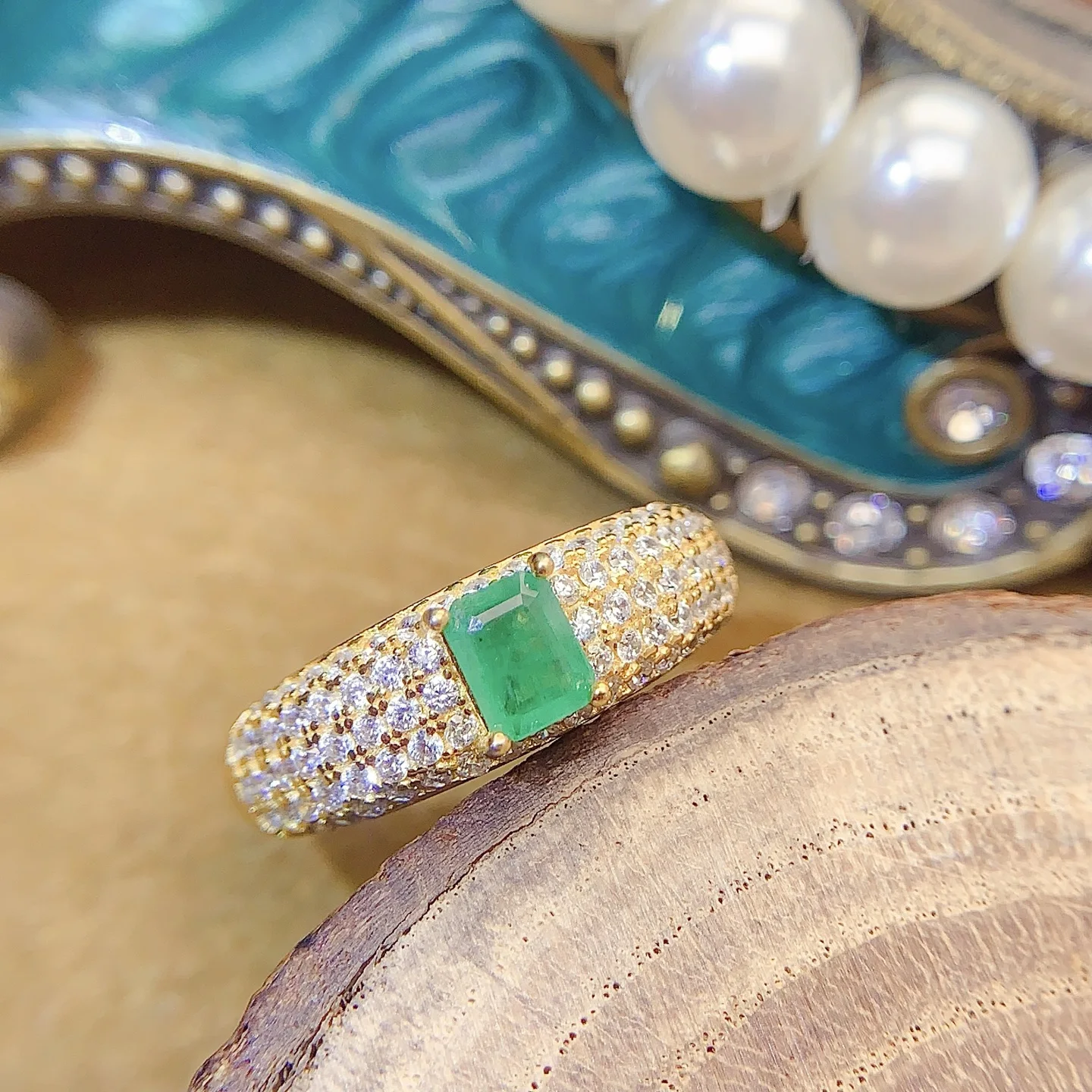 Natural Emerald Chunky Pavé Ring - view 2