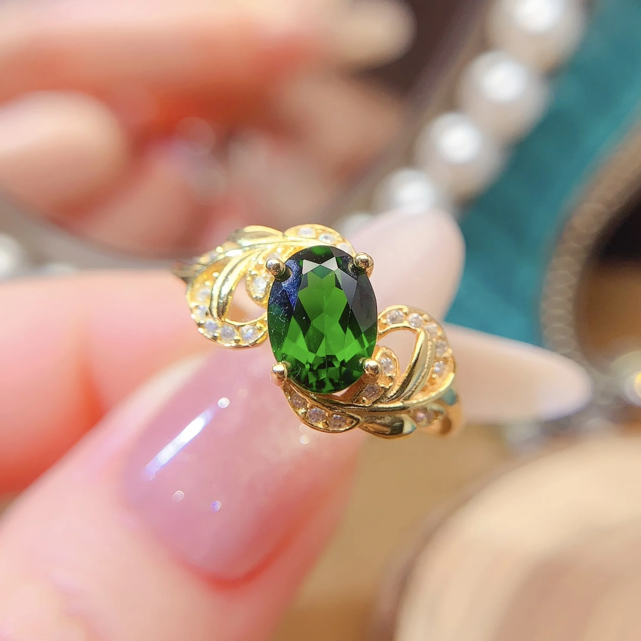 Natural Diopside Vintage Band Ring - view 1