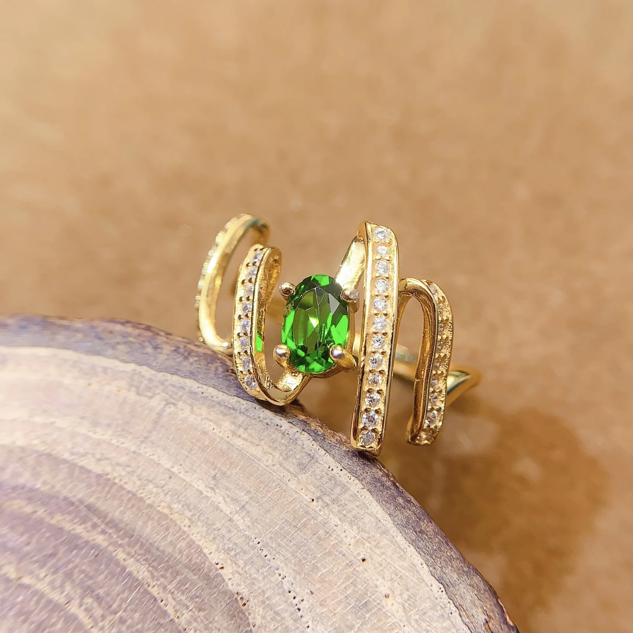 Natural Diopside Split Shank Ring - view 1