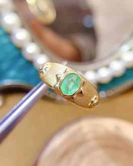 Natural Emerald Wide Engraved Ring