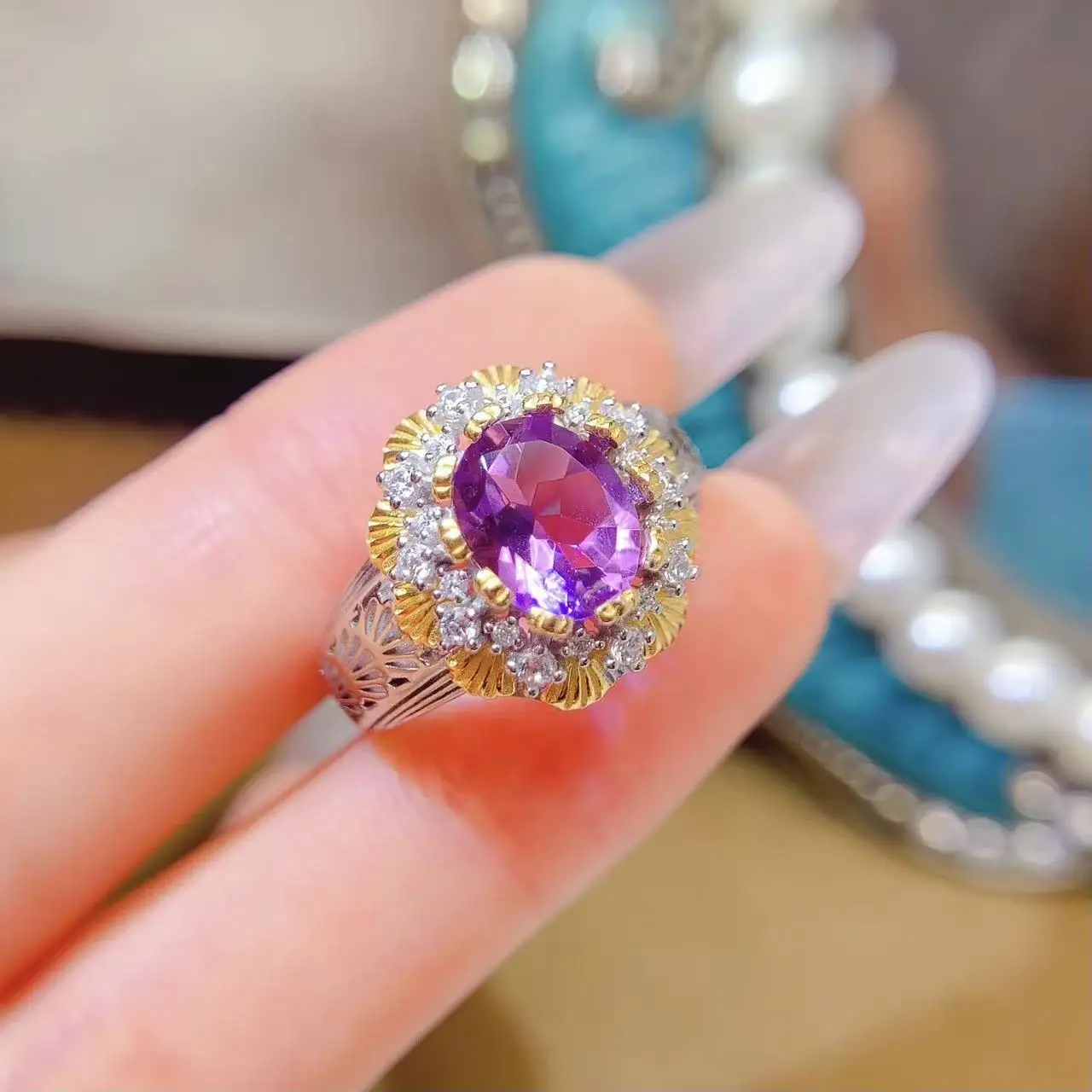 Natural Amethyst Vintage Oval Ring - view 1
