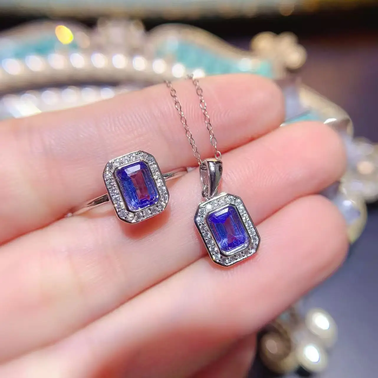 Natural Tanzanite Delicate Jewelry Set - view 1