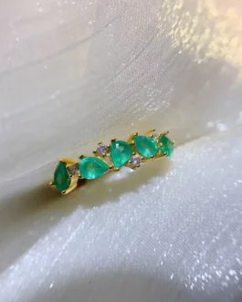 Natural Emerald Five Pear Ring