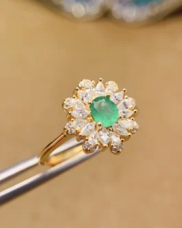 Natural Emerald Graceful Jewelry Set
