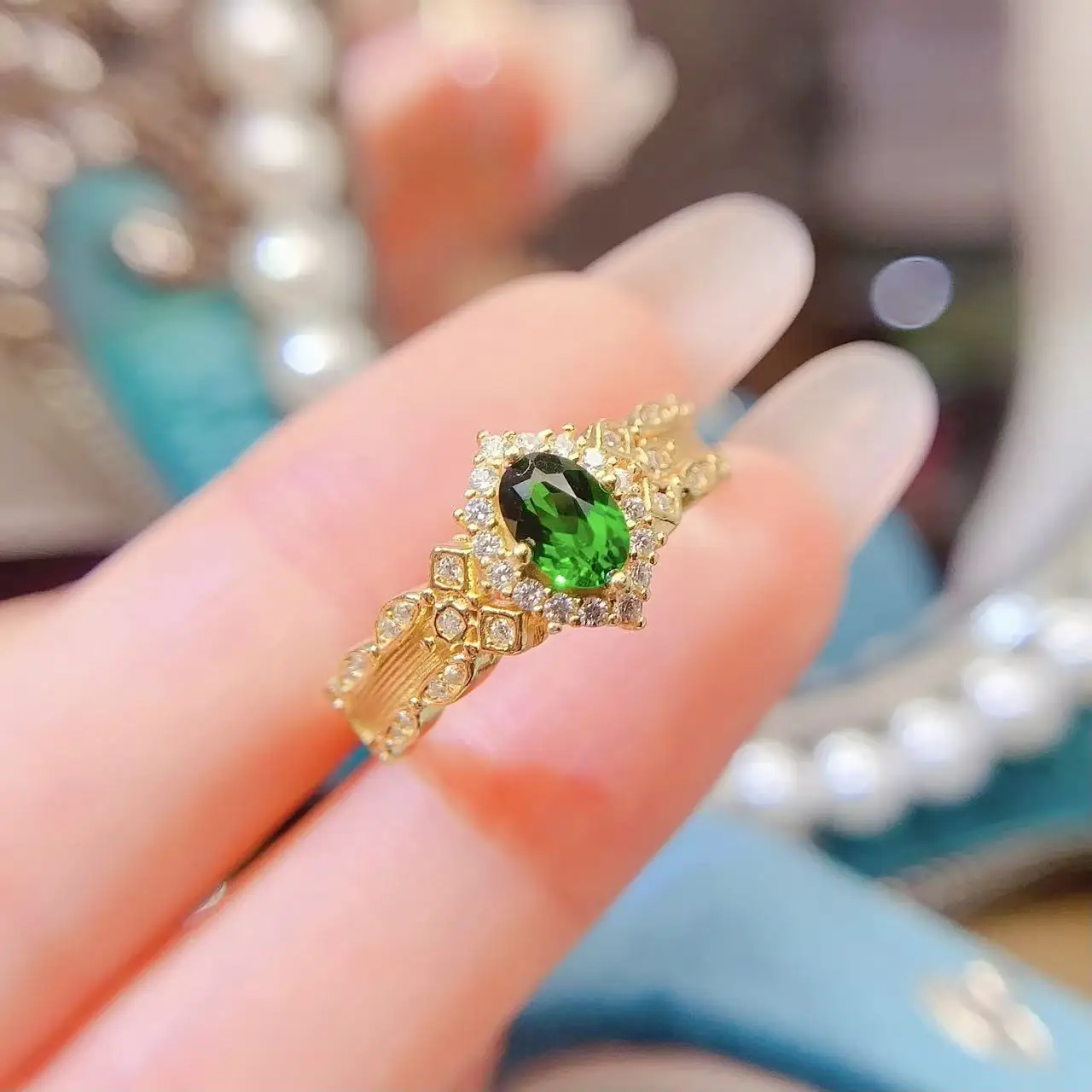 Natural Diopside Pear Accent Ring - view 4
