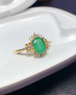 Natural Emerald Vintage Leaf Ring