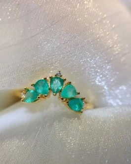 Natural Emerald Chevron Ring
