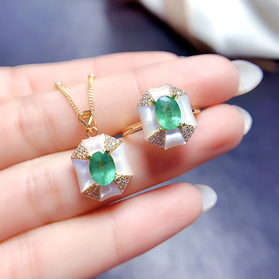 Natural Emerald Classic Jewelry Set - view 1