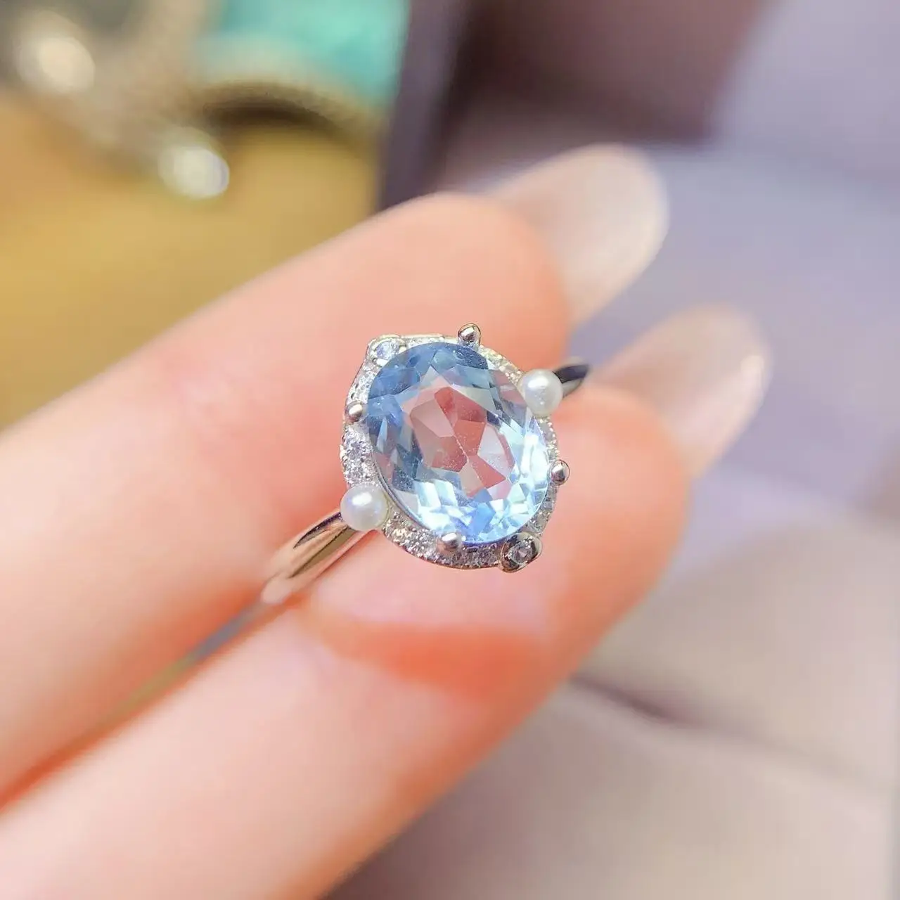 Natural Sky Blue Topaz Solitaire - view 1