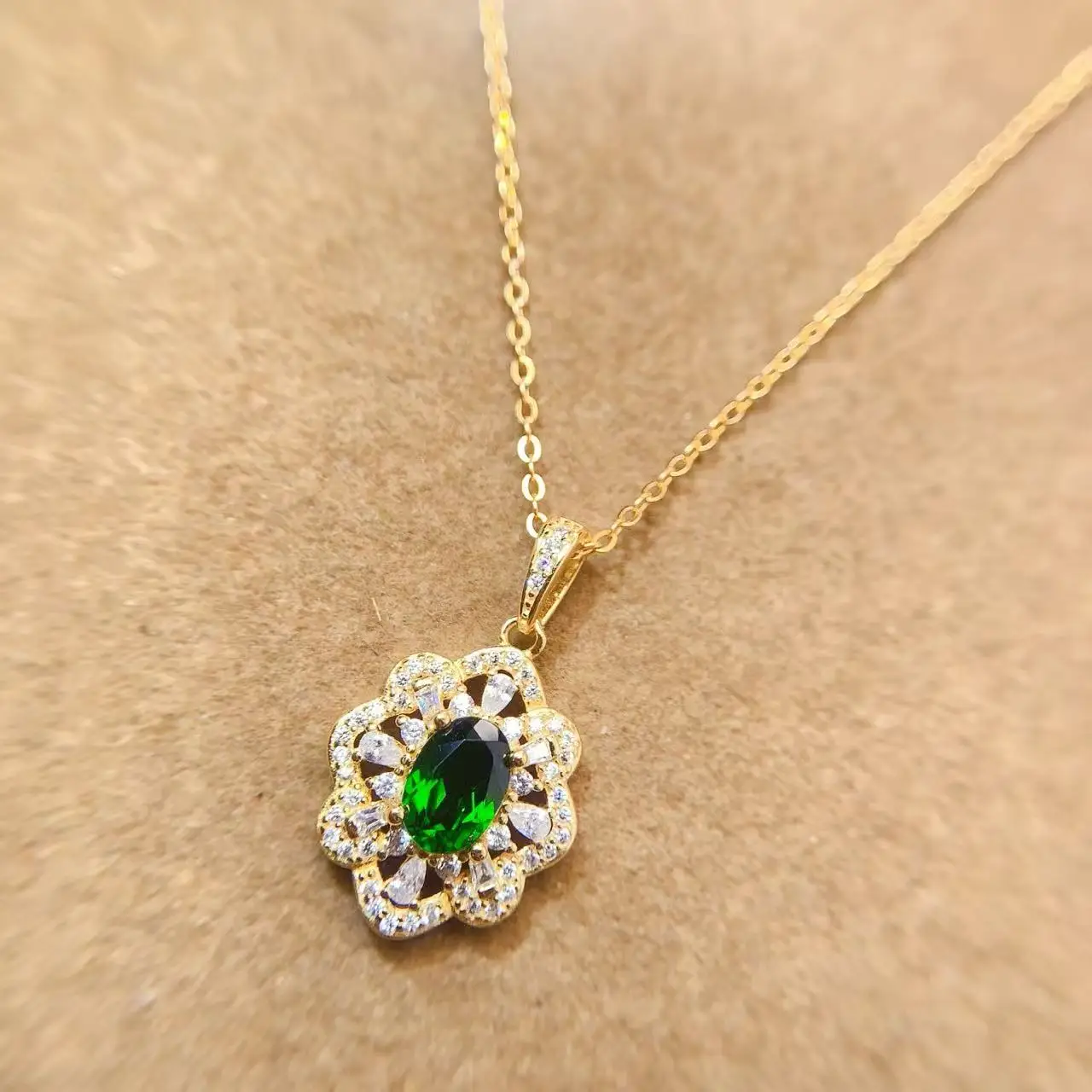 Natural Diopside Flower Pendant Necklace - view 4