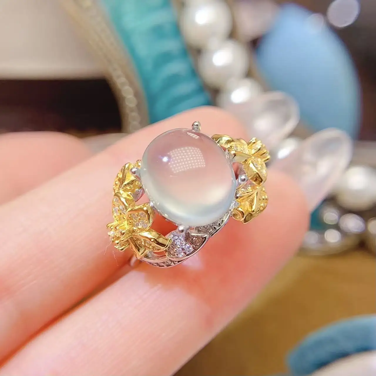 Natural Prehnite Luxury Band Ring - view 6