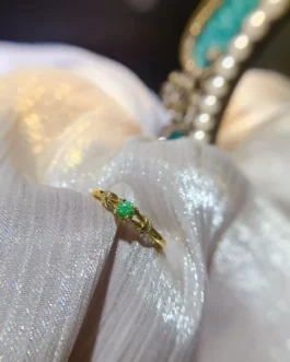 Natural Emerald Dainty Round Ring