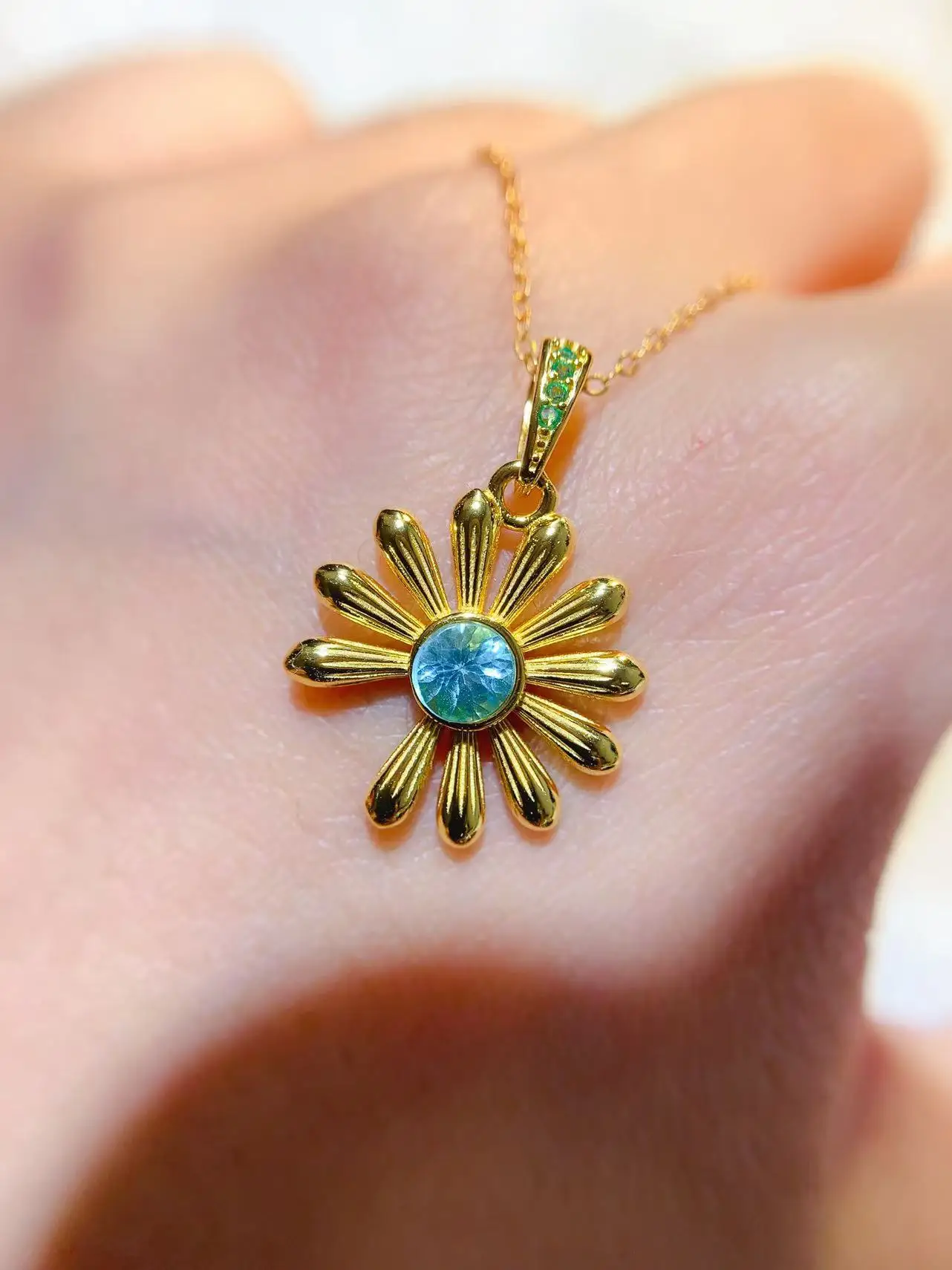 Natural Apatite Daisy Pendant Necklace - view 4