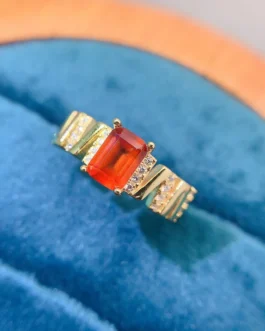 Natural Garnet Stepped Shoulder Ring