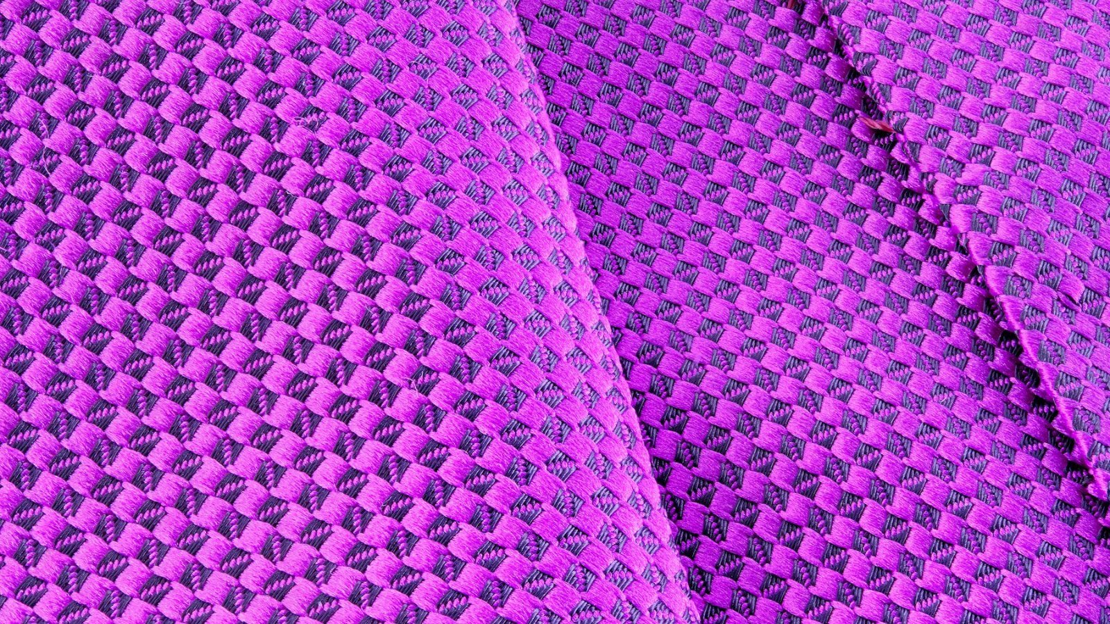 You are currently viewing Colour First, Texture Second: Autumn/Winter 2026 Fashion Trends